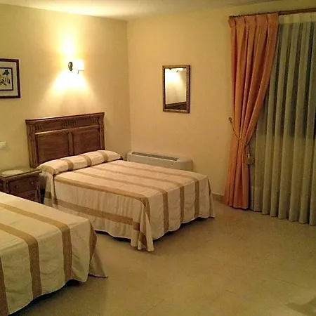 Fuentes Hotel Torrecaballeros